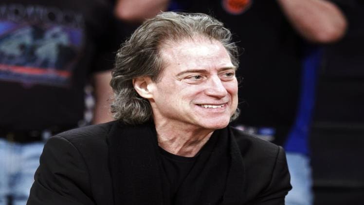 Richard Lewis Bio, Age, Height, Income, Net Worth