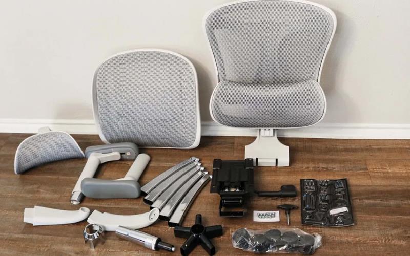 Spring into Ergonomics An Easter Refresh for Your Home Office with the Sihoo Doro C300